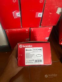 kit pastiglie freno anteriori brembo P50085