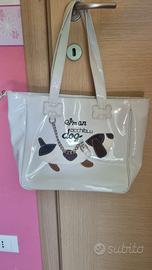 Borsa Occhiblu

Bianca - Grafica Bassotto