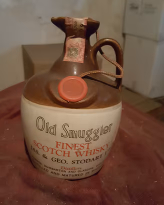 Bottiglia Old Smuggler Finest Scotch Whisky Vintag