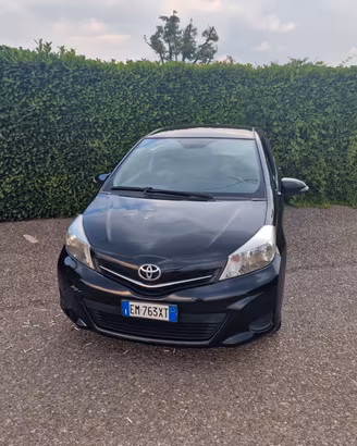 Toyota Yaris 1.3 5p Automatica