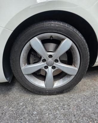 Due set cerchi con gomma Audi A 1 Polo VW