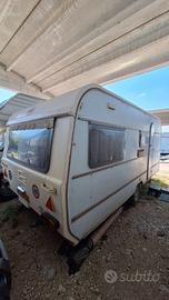 Caravan Laika 52