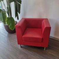 Poltrona in pelle rossa da sala d’attesa