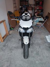 Triumph Street Triple 765 