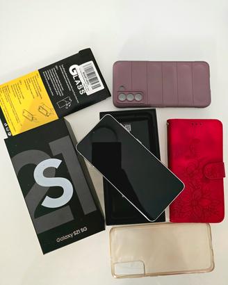 Samsung Galaxy S21 5G più 3 cover e 3 pellicole