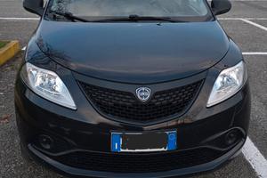 Lancia ypsilon 1.2 69CV 