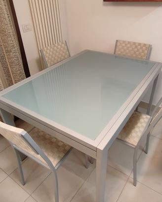 tavolo in alluminio e vetro allungabile 