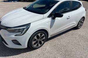 RENAULT Clio 5ª serie - 2023