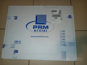 tagliere in acciaio inox nuovo