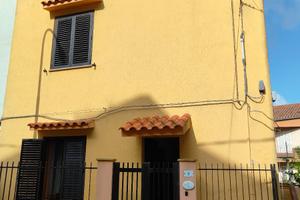 Casa indipendente 2 piani Arbus