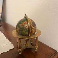 Mappamondo vintage decorativo struttura in ottone