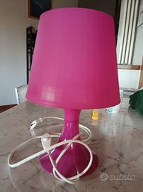 lampada rosa da comodino cameretta 