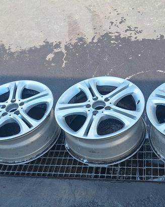 Cerchi da 17 per Mercedes