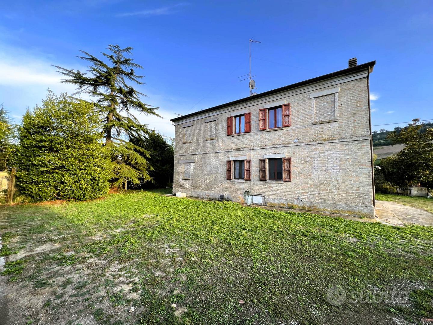 Casa Colonica con Terreno - Fermo - Altro