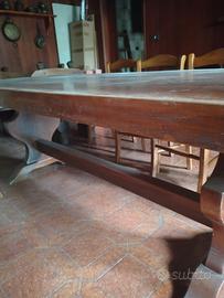 Tavolo massiccio taverna