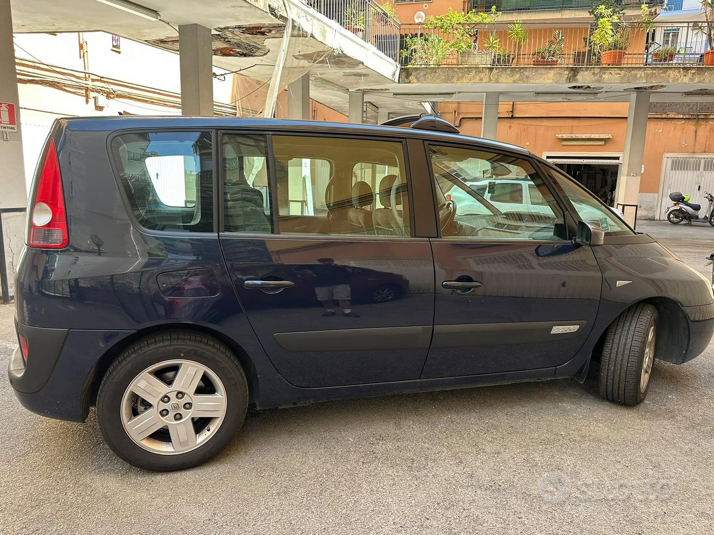 Renault Espace 2004 photo 2