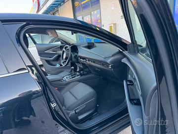 Mazda cx 30 hibryd Skyactiv G da 150 CV