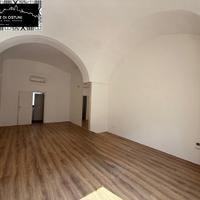 LOCALE COMMERCIALE 63mq VIALE POLA - OSTUNI