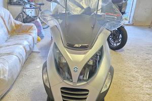 scooter mp3 piaggio 400