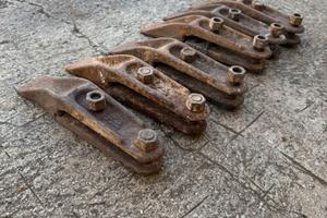 Denti benna escavatore