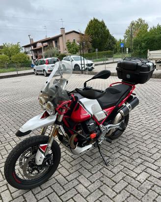 Moto Guzzi V85TT