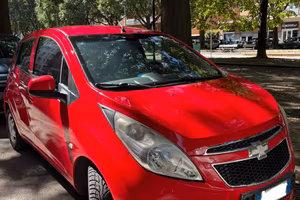 Chevrolet Spark 1.0 LS - rossa