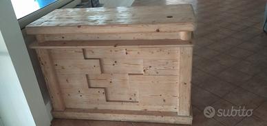 Banco cassa in legno artigianale