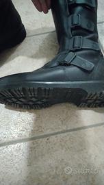 stivali n42