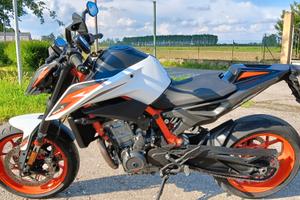 KTM 890 DUKE R 2021