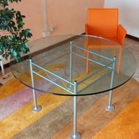 Tavolo in Cristallo della "Zerodisegno"