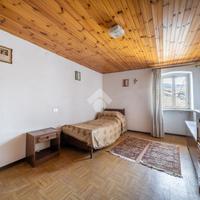 CASA DI CORTE A CAZZANO DI TRAMIGNA