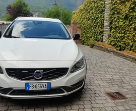 Volvo v60 cross country awd usata 2015