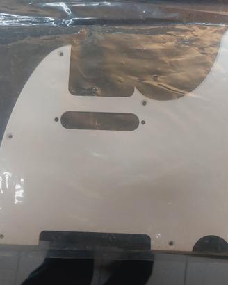 BATTIPENNA PER CHITARRA FENDER SQUAER TELECASTER
