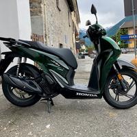 Honda sh 150 - verde vetro 2024 km zero