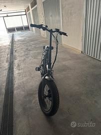 Bici elettrica Nilox X8*