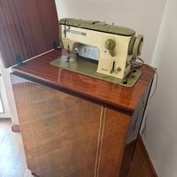 Macchina da cucire Bernina con mobile
