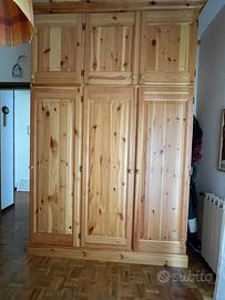 Armadio in legno