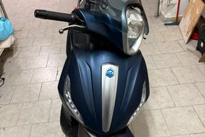 Piaggio Beverly 300