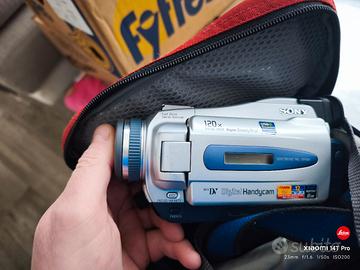 videocameraSony DCR-TRV18E