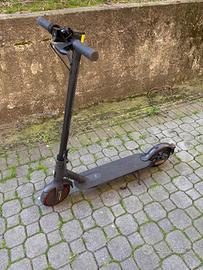 Monopattino elettrico Mi Electric Scooter Pro 2