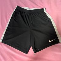 Pantaloncini Nike 