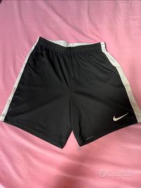 Pantaloncini Nike 