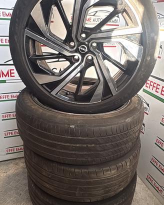 CERCHI IN LEGA NISSAN QASHQAI MISURA 235 45 20