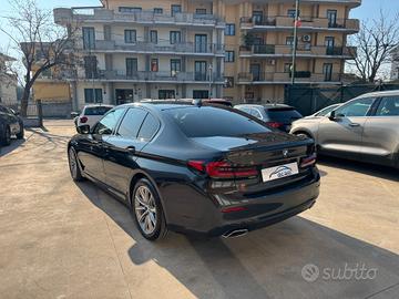 Bmw 518 D berlina modello Luxury