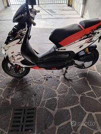 Aprilia SR a carburatore con motore piaggio