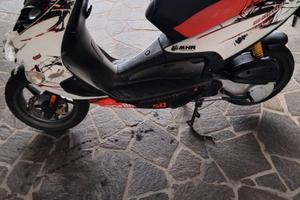 Aprilia SR a carburatore con motore piaggio