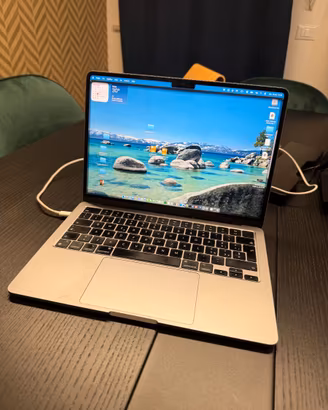 MacBook Air M2 13” – 2022 - 8GB / 256GB