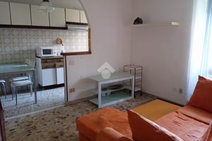 2 LOCALI A ROCCA DI PAPA