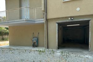 Ampio garage in via Pastrengo - Pavia