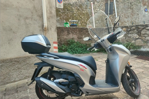 Scooter Honda SH 350 Sport grigio